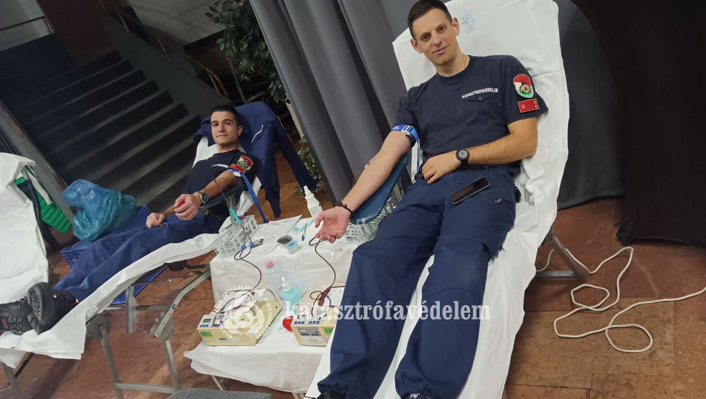 Tűzoltó véradás