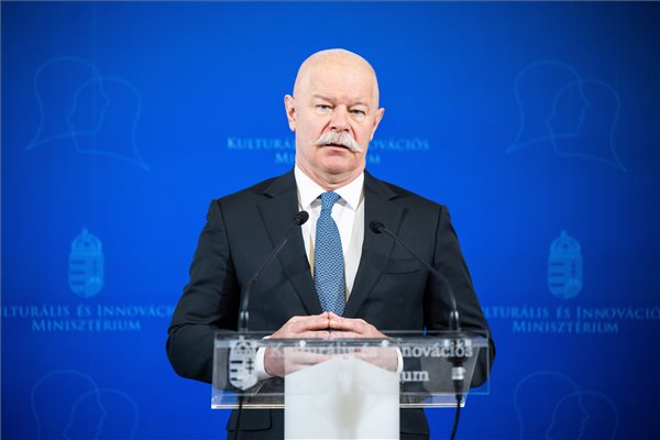 Csák János MTI/Mónus Márton