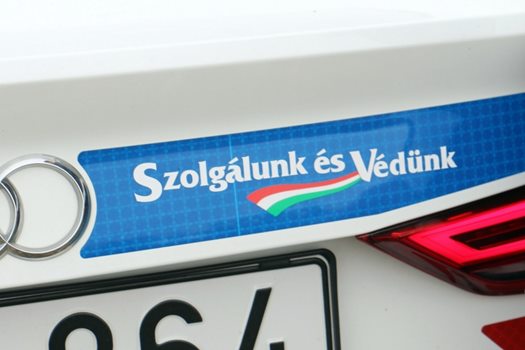Szolgálunk és védünk 2