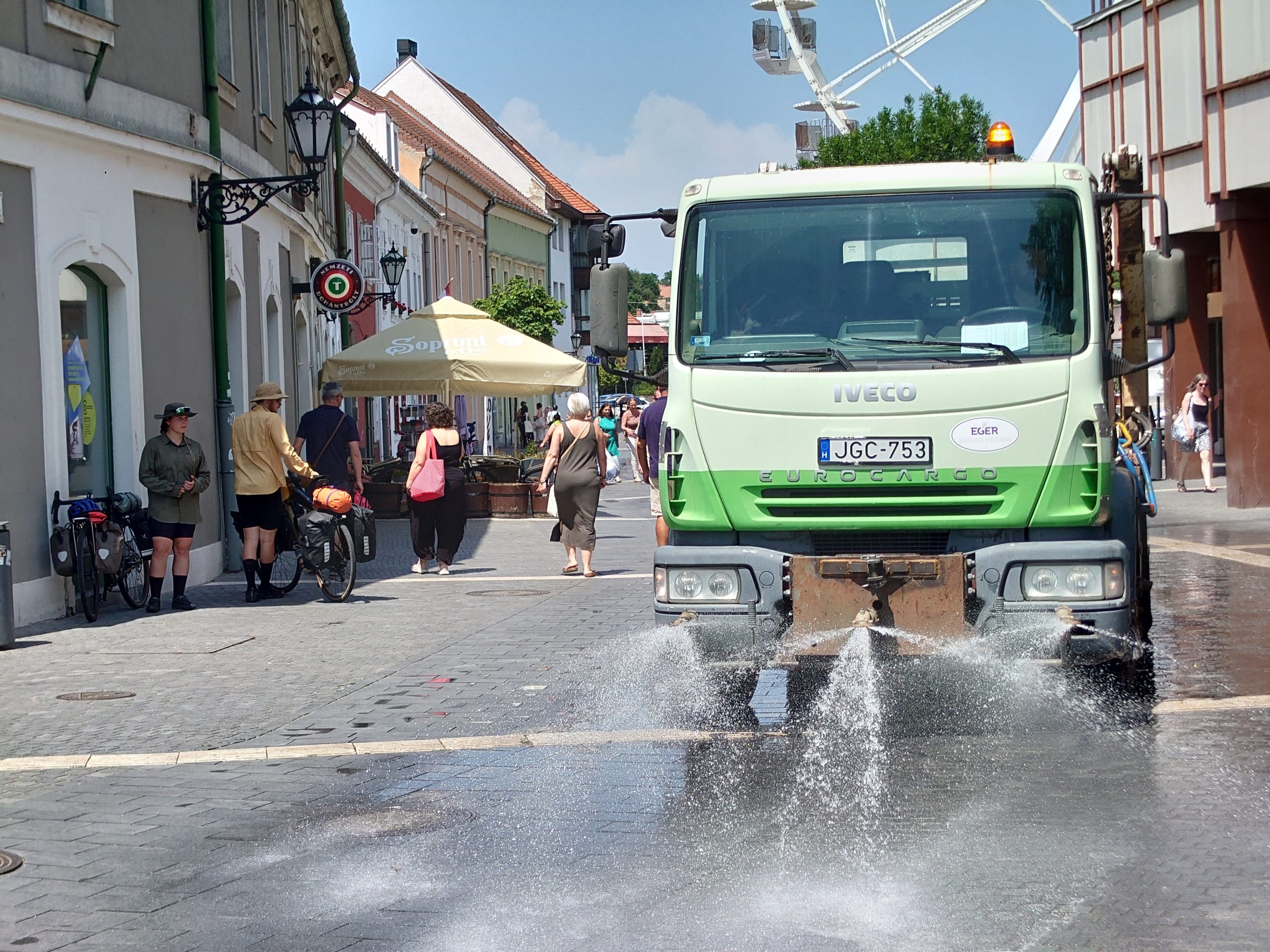 Városgondozás nyár locsolás