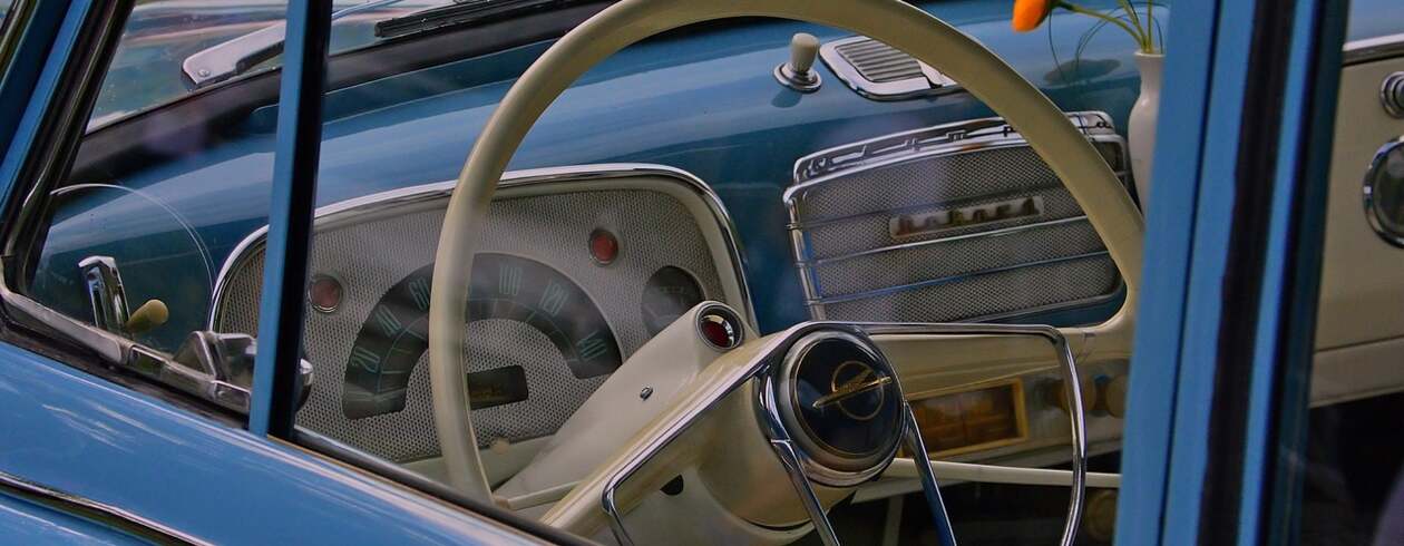 8729441RegiautooldtimerfotoPixabayAdonyig