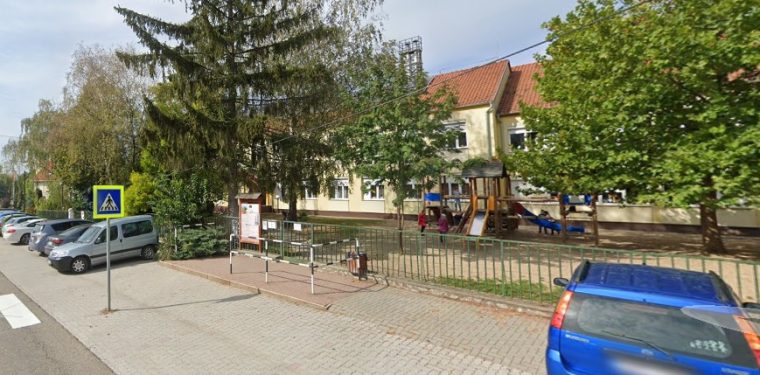 Felsőtárkány iskola