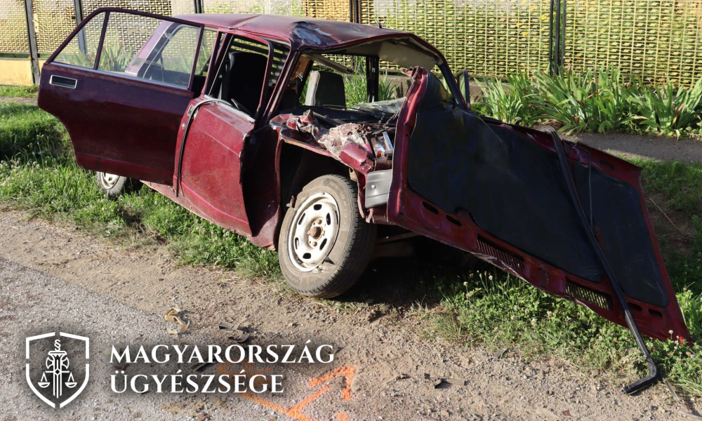 Baleset utáni véghelyzet terhelti jármű