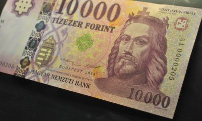 Tízezer
