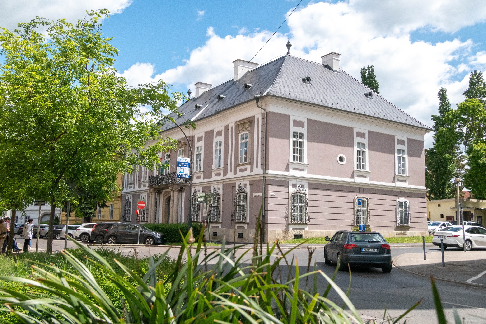 Eger könyvtár