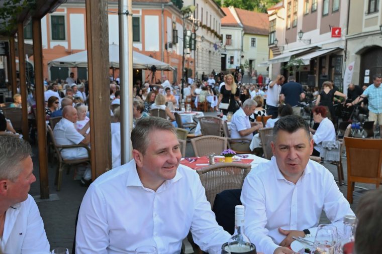 Dsc 2945 strauss eger 2025