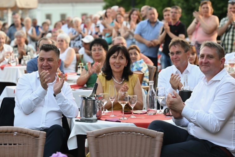 Dsc 3545 strauss eger 2025