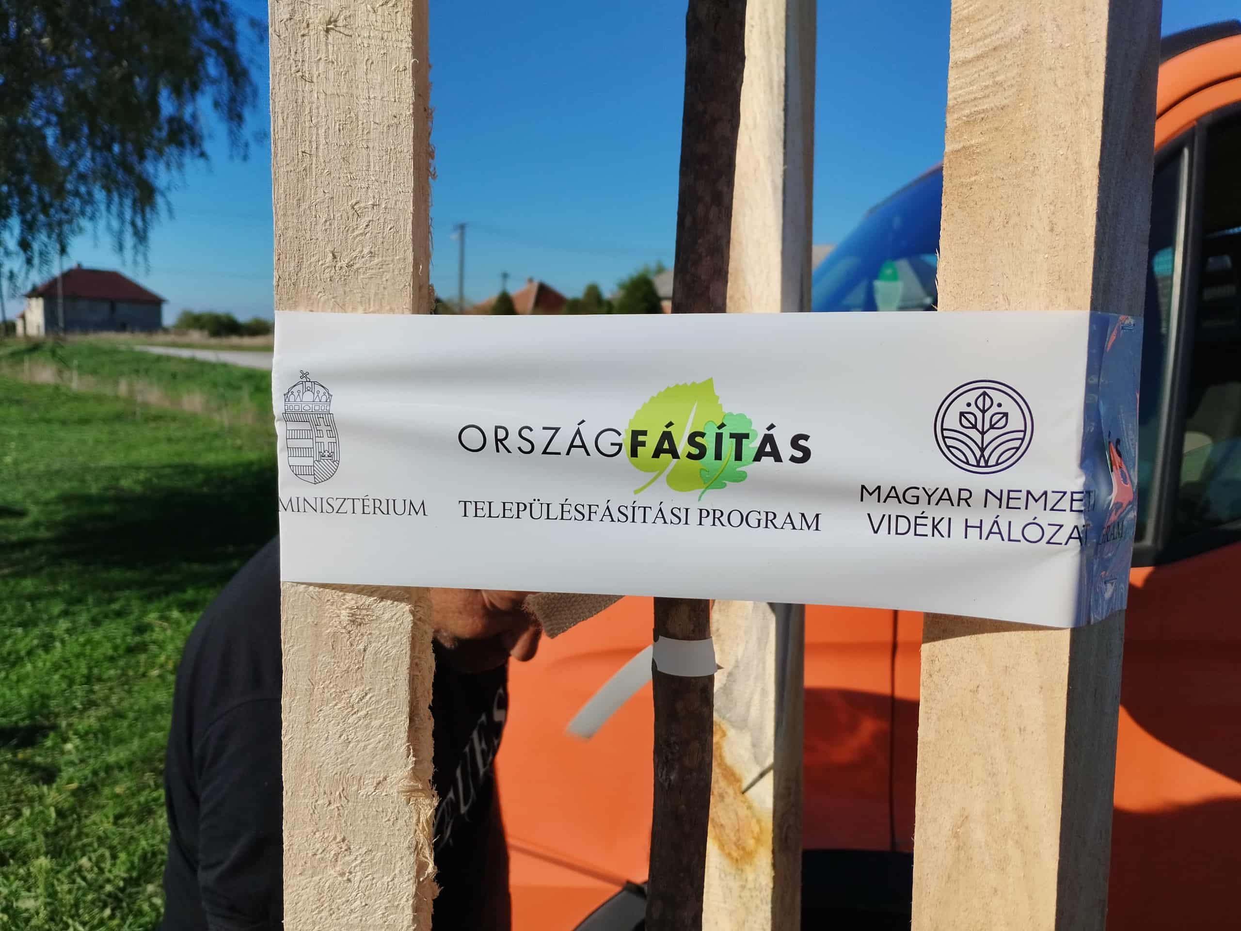 03fc7d5d f6a0 4da5 9355 098d61da90aa