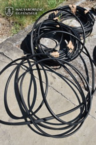 Távközlési kábelt vágtak el