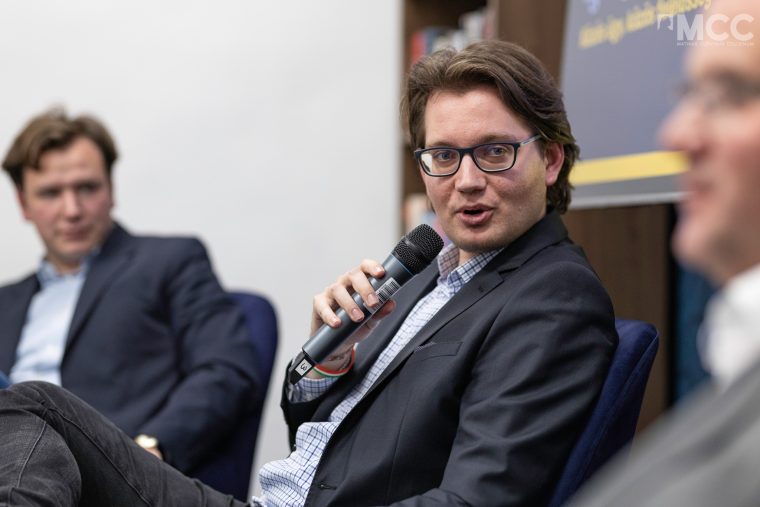 615562363 122184686294520988 17413800577326662 n