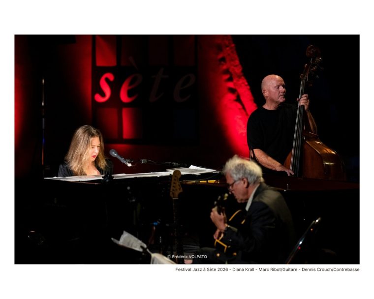 Texte en bas à droite : Festival Jazz (1350 x 1080 px)